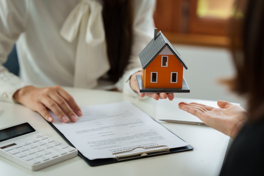 Réduire sa taxe foncière et taxe d'habitation : les clés pour alléger la facture